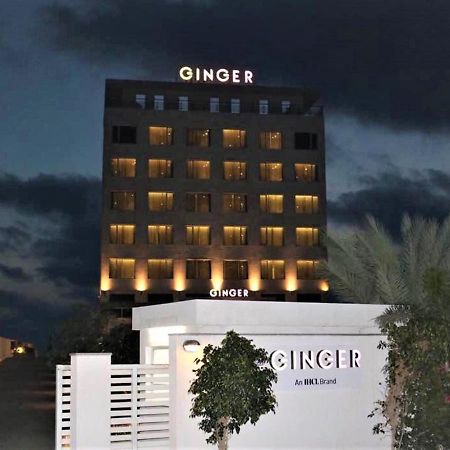 Ginger Dwarka Hotel Bagian luar foto